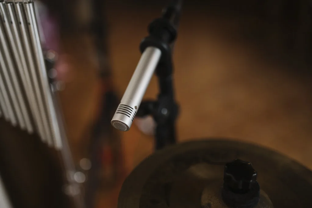 percussion microphone in a studio percussion microphone in a studio